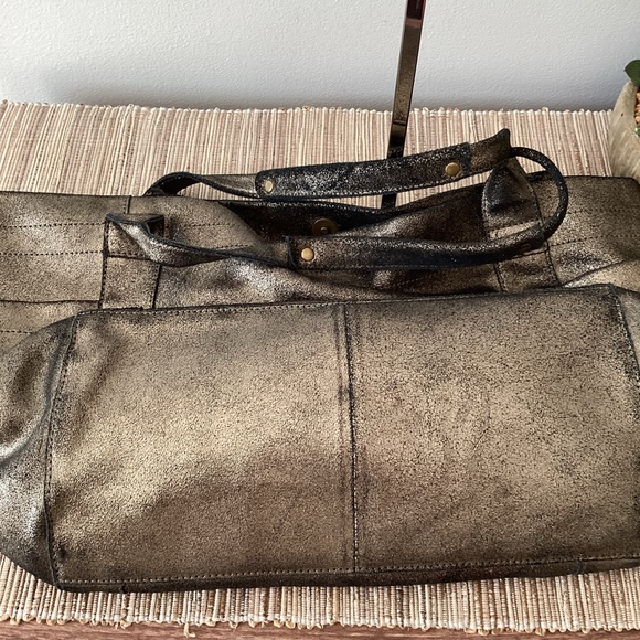 Anat Marin Metallic Pewter Leather Slouchy Tote Handbag - Picture 3 of 6